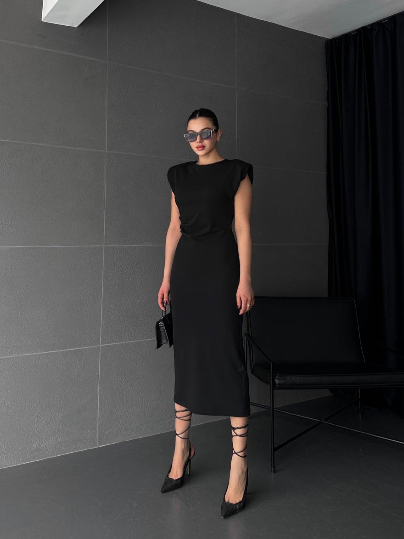 Elegant Black Midi Dress