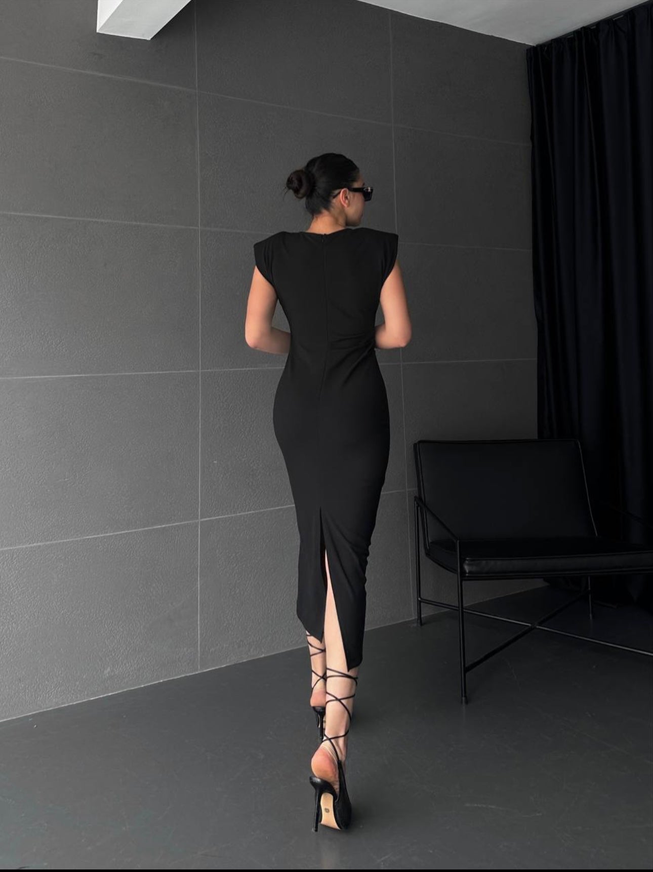 Elegant Black Midi Dress